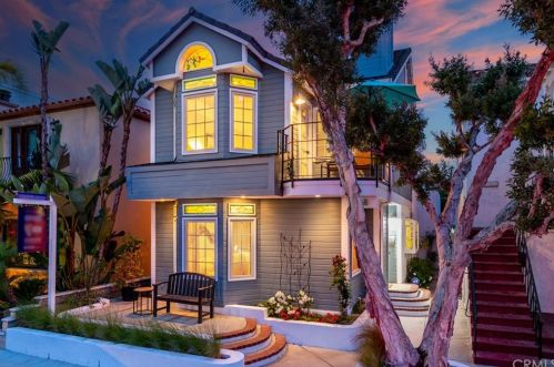 168 Loreta Walk, Long Beach, CA 90803-5037