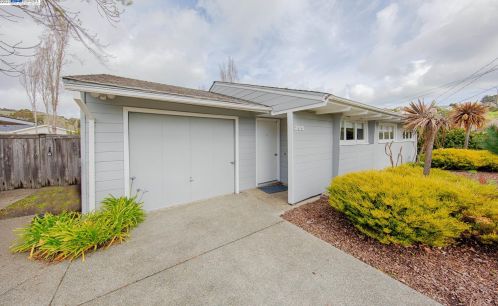 255 Cecilia Way, Tiburon CA  94920-2038 exterior