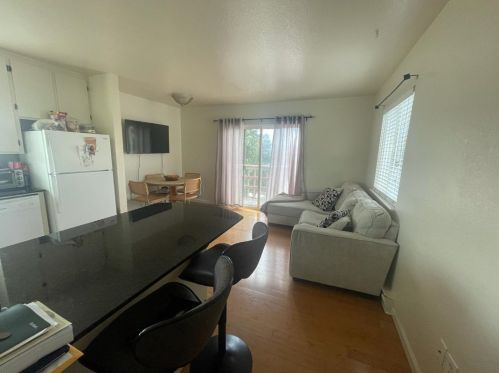 1702 Goodwin St, Seaside CA  93955-4414 exterior