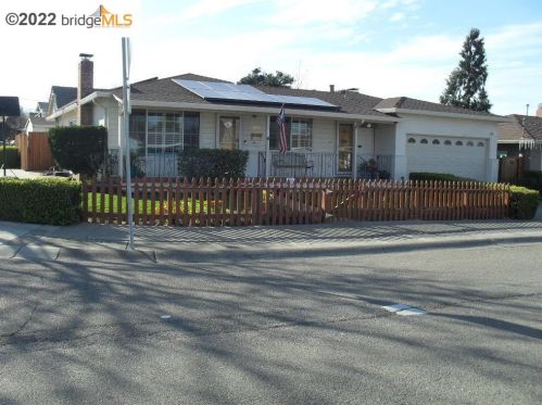288 El Dorado Dr, West Pittsburg, CA 94565-5952