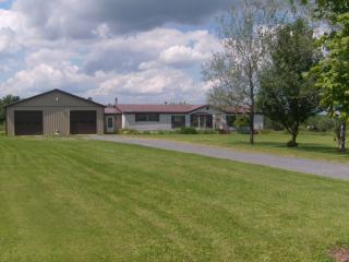 4237 Churton Rd, Vernon, NY 13476-4609