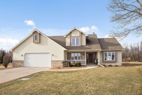 439 Spruce Dr, Cato, WI 54230-9755