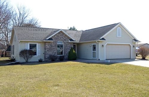 315 Arlington Ct, Spring Green, WI 53588-8727