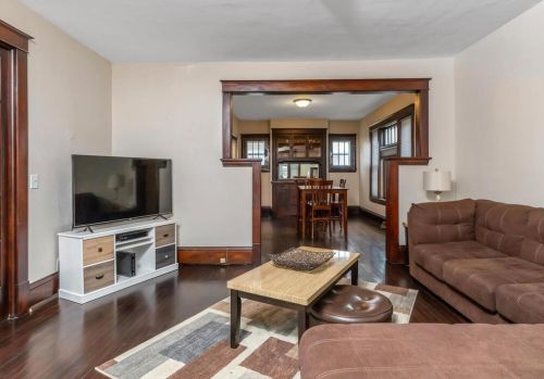 3906 Aldrich Ave, Minneapolis, MN 55409-1414