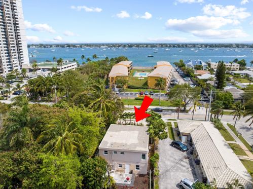 5411 Flagler Dr, West Palm Beach, FL 33407-2709