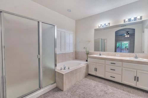 1710 Humboldt Ct, Los Banos CA  93635-5392 exterior