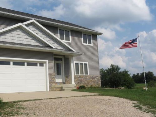 32714 Spring Ave, New Hartford, IA 50660-8599