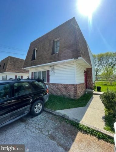 806 Oak Ln, Manor, PA 19036-1032