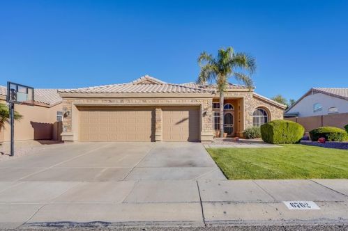 6762 Via Montoya Dr, Glendale, AZ 85310-5221