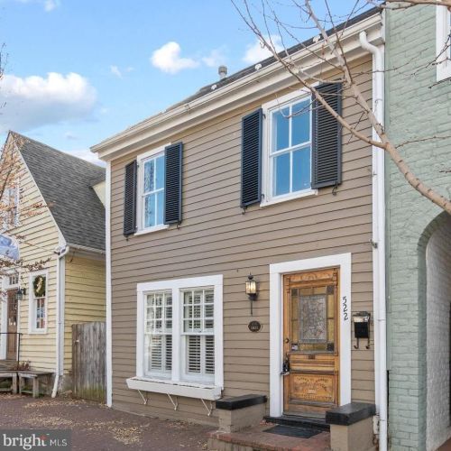 522 Caroline St, Fredericksburg, VA 22401-6014