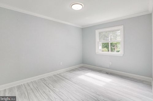 6309 Capella Ave, Springfield VA  22015-3220 exterior