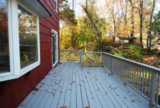 11 Brook Rd, Larchmont NY  10538-1808 exterior