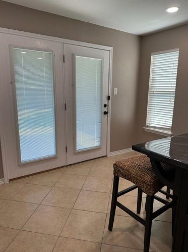 780 New Bridge Dr, Uhland TX  78640-5542 exterior