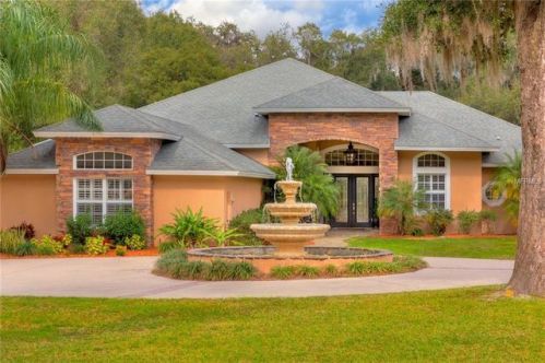 945 Taylor Rd, Deland, FL 32724-8037