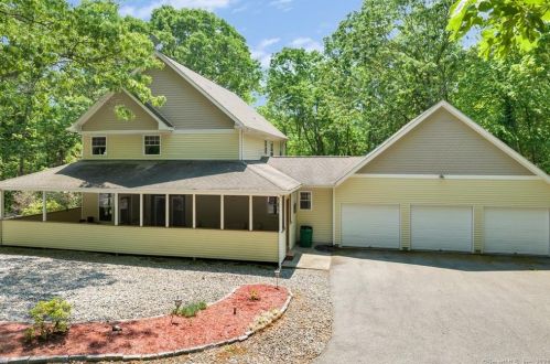 90 Brown School Rd, Norwich, CT 06365-8103