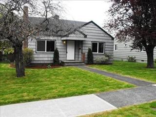4333 B St, Tacoma, WA 98404-1438