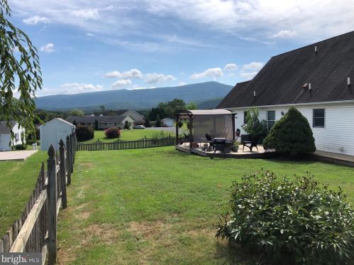 102 Massanutten St, Edinburg VA  22824-9313 exterior