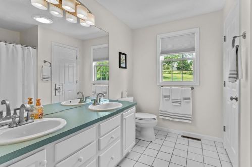 65 Carriage Trl, Middletown RI  02842-7251 exterior