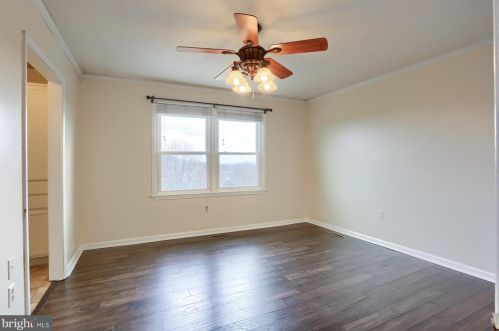 70 Acomo Dr, Siddonsburg PA  17019-9782 exterior