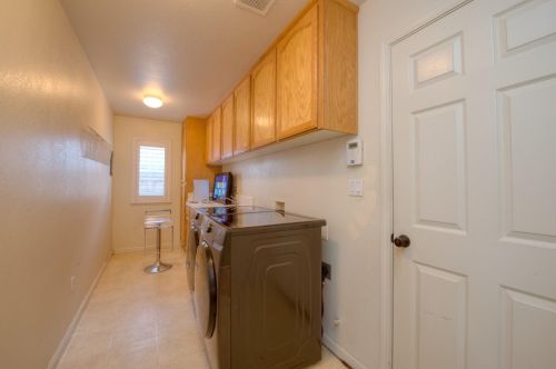 1108 Brookhaven Ln, Manteca CA  95337-8223 exterior