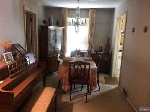 1447 Nelden Rd, Teaneck NJ  07666-6056 exterior