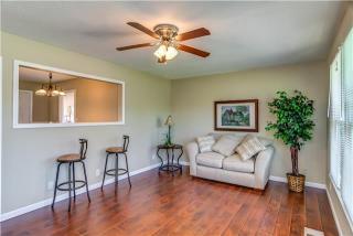 909 Cal Ct, Clarksville, TN 37042-3232