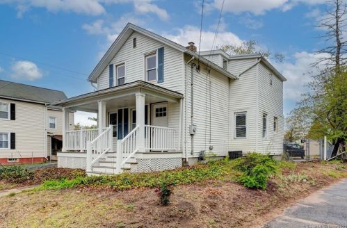 146 Ward St, Wallingford CT  06492-4038 exterior