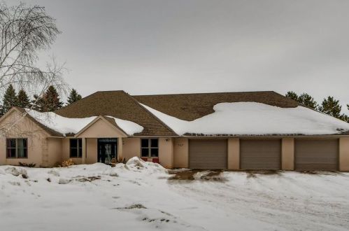 427 305th Ave, Spectacle Lake, MN 55008-6978