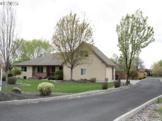 1042 9th St, Hermiston, OR 97838-6723