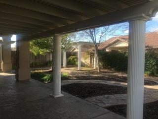 6719 Chinook Falls Dr, Bakersfield CA  93312-1876 exterior