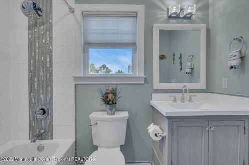 209 St, Brielle NJ exterior