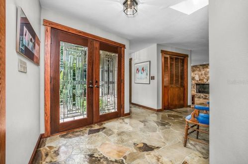 930 Pine Hill Rd, Palm Harbor, FL 34683-3013