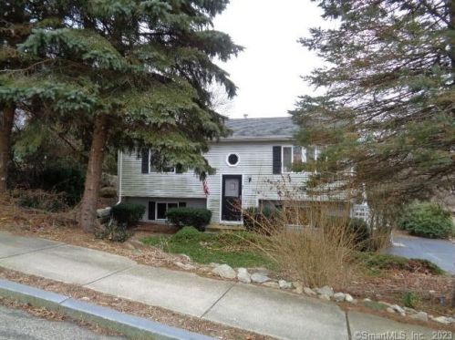 52 Farmington Ave, United States Coast Guard Ac, CT 06320-3206