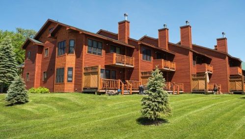 8 Rocky Point Cir, Inlet NY  13360 exterior