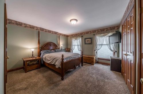 3949 Thomas Dr, Covington KY  41018-2916 exterior