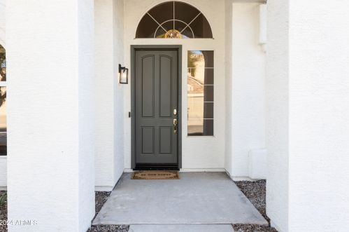 5501 Hartford Ave, Scottsdale, AZ 85254-5856