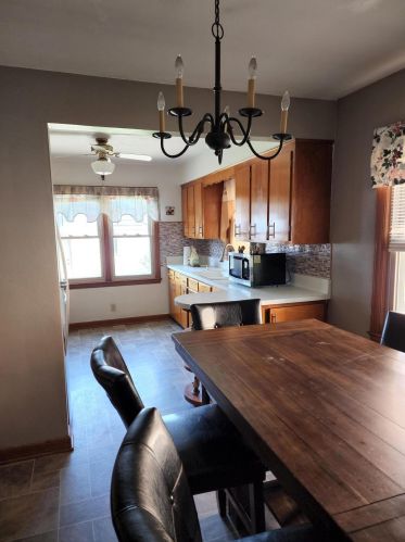 1720 Howard Ave, Milwaukee WI 53221-1043 exterior