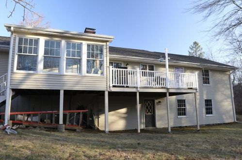 695 Shewville Rd, Gales Ferry, CT 06339-1443