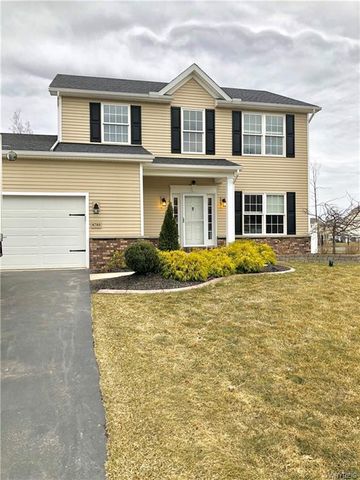 4780 Mosey Ln, Buffalo, NY 14219-2970