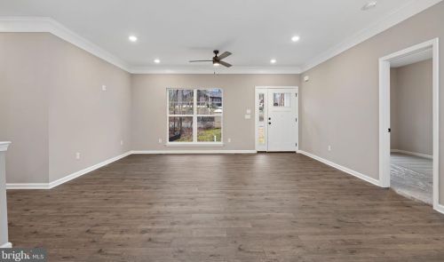 10914 Thiel Ct, Spotsylvania VA  22551-8034 exterior