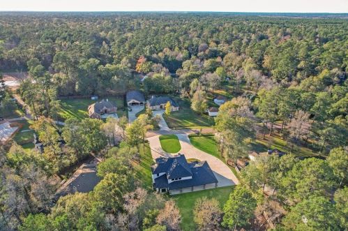 15475 Conroe Dr, Conroe TX 77384-3419 exterior