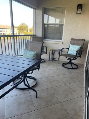 9640 Victoria Ln, Naples FL  34109-8610 exterior