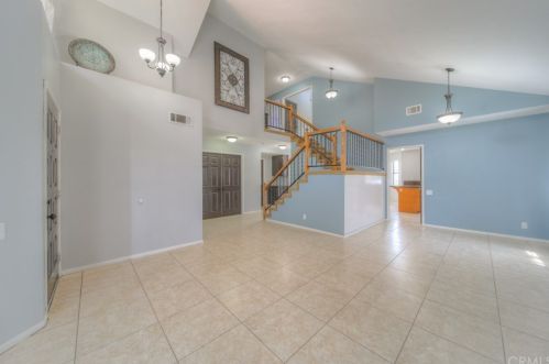 39918 Amberley Cir, Temecula CA 92591-7010 exterior