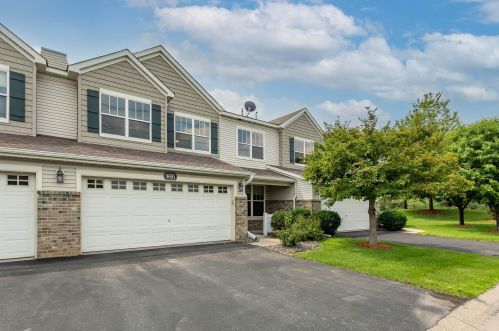 9691 Linden Ln, Minneapolis, MN 55443-1890