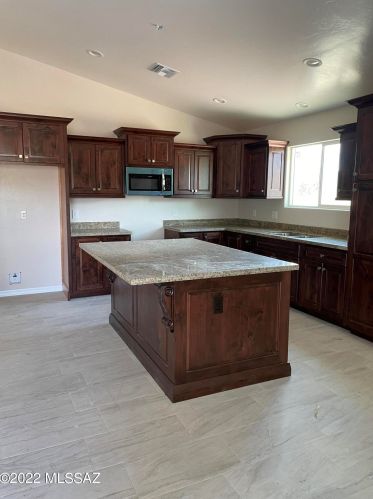 468 Sueno Ct, Nogales, AZ 85648-3320