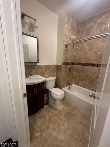 571 25th St, Paterson NJ  07514-2565 exterior