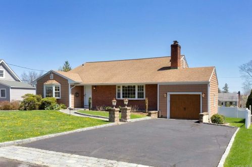 45 Priscilla Ln, Rye Brook, NY 10573-2316