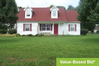 140 Cool Springs Dr, Murfreesboro, TN 37127-7211