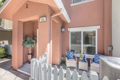 995 Alta Mar Ter, San Jose, CA 95126-1076