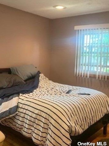 93 34th St, Wheatley Heights NY  11798-2602 exterior